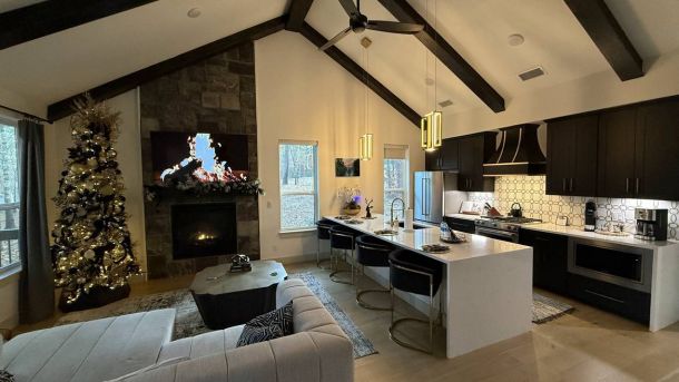 wp-content/uploads/2026/10/featured-cabin-christmas-tree-fireplace.jpeg