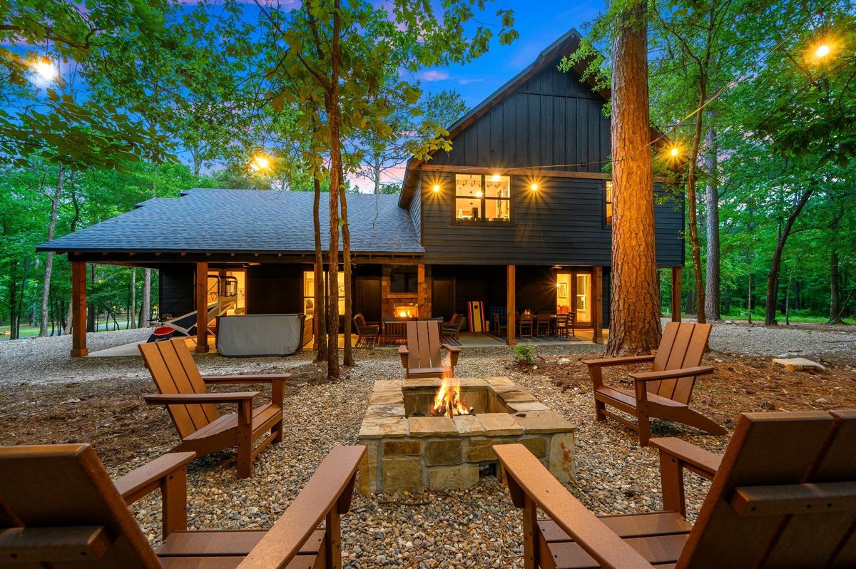 Fire pit and porch at R&R Retreat
